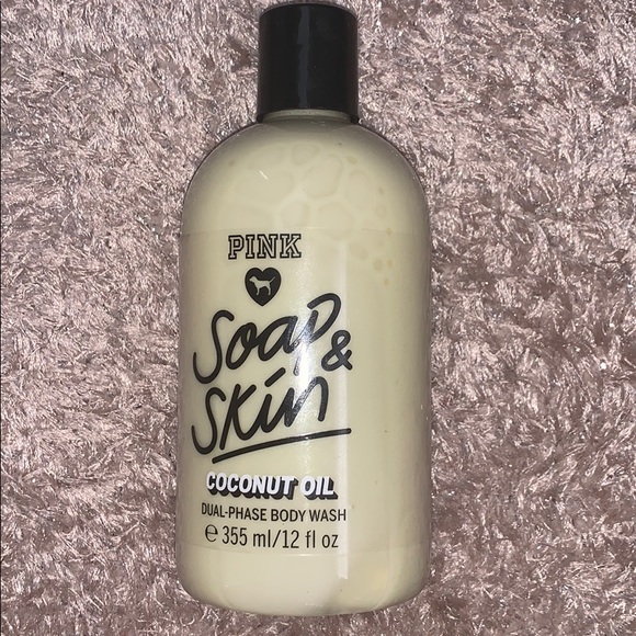 PINK / Victoria’s Secret Soap & Skin Body Wash - Picture 1 of 2